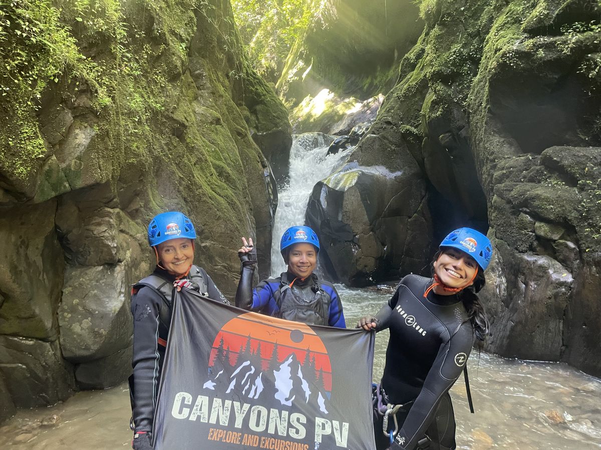 Canyoning and rappelling in La Hermita, near Puerto Vallarta