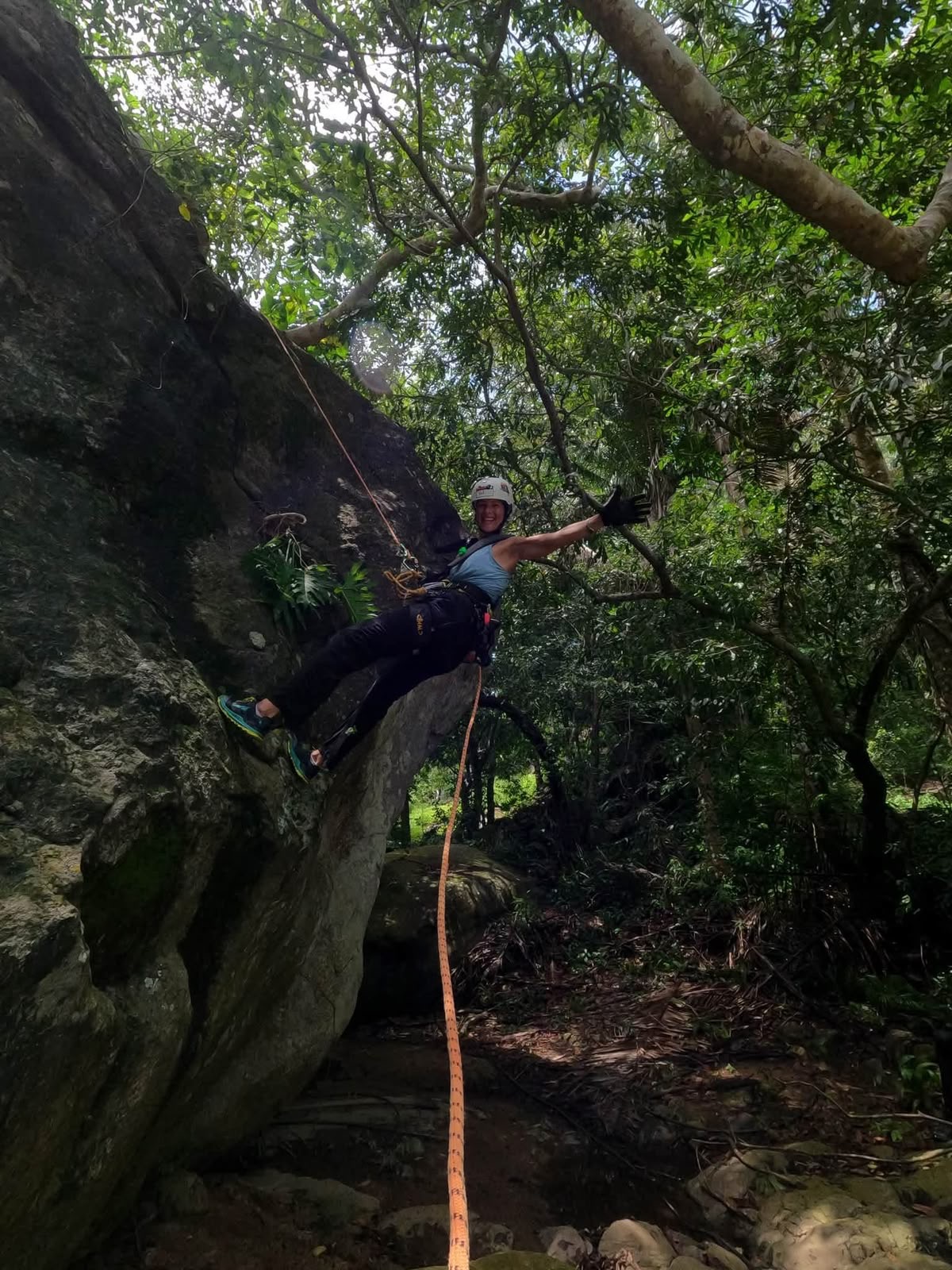 Canyoning and rappelling in Yelapa, Puerto Vallarta (photo 3)