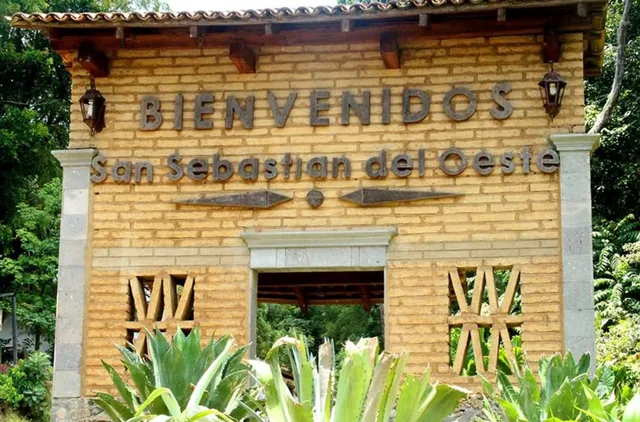 Cañonismo y rappel en Senderismo a La Bufa, Puerto Vallarta (foto 1)